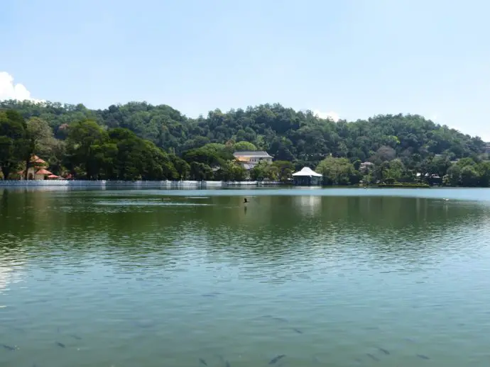 Is the Temple of the Tooth worth a visit, Kandy, Sri Lanka Is the Temple of the Tooth worth a visit, Kandy, Sri Lanka