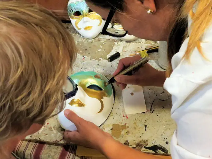 Venetian masquerade masks - Peter Pan Masks painting workshop in Venice