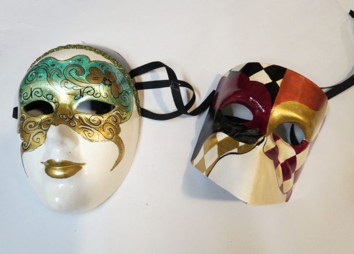 Venetian masquerade masks - Peter Pan Masks painting workshop in Venice