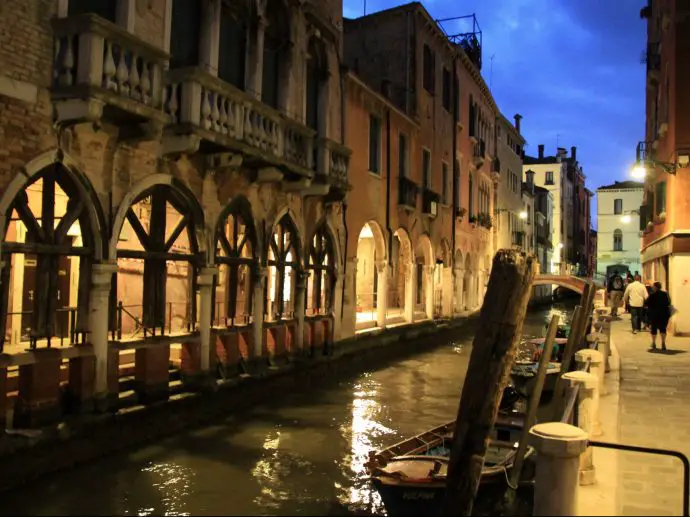City Wonders Jewish Ghetto and Cicchetti Tour, Venice