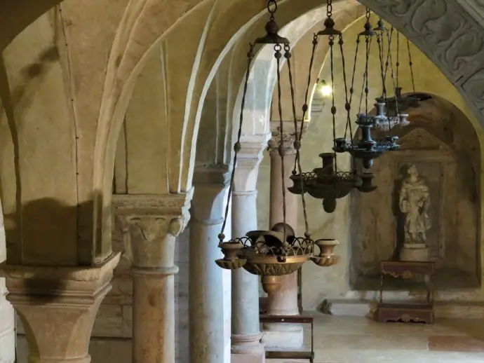One day in Verona, 24 hours in Verona - the cavernous crypt in San Zeno