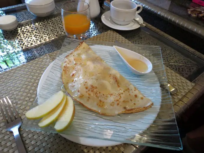 Apple and cinnamon pancakes for breakfast at luxury Marrakech Riad Assakina