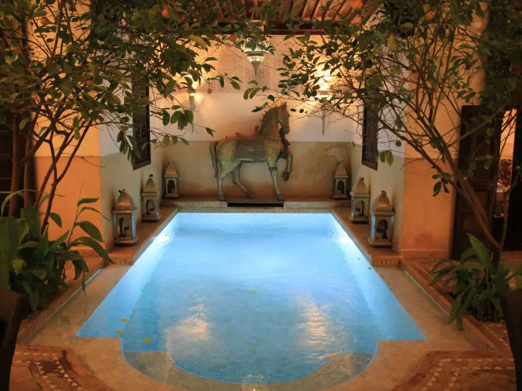 Riad Assakina dipping pool