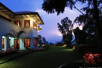 Stay on a tea estate in Sri Lanka - Governors Mansion luxury hotel