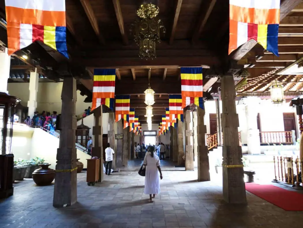 Is the Temple of the Tooth worth a visit, Kandy, Sri Lanka