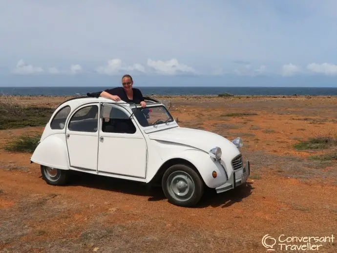 Renting a car in Curacao, driving in Curacao with Ducks United - Citroen 2CV