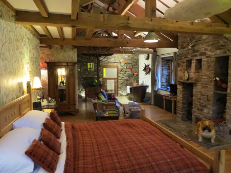 Yorkshire Dales Bed and Breakfast in a Corn Mill Conversant Traveller