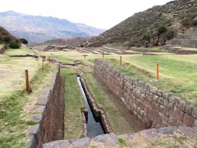 The inca site of Tipon near Cusco - visiting Tipon and Pikillacta from Cusco