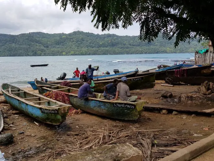 Sao Tome day trip - fishermen in Porto Alegre