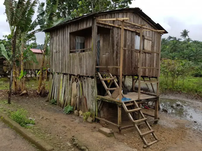 Sao Tome day trip - village houses