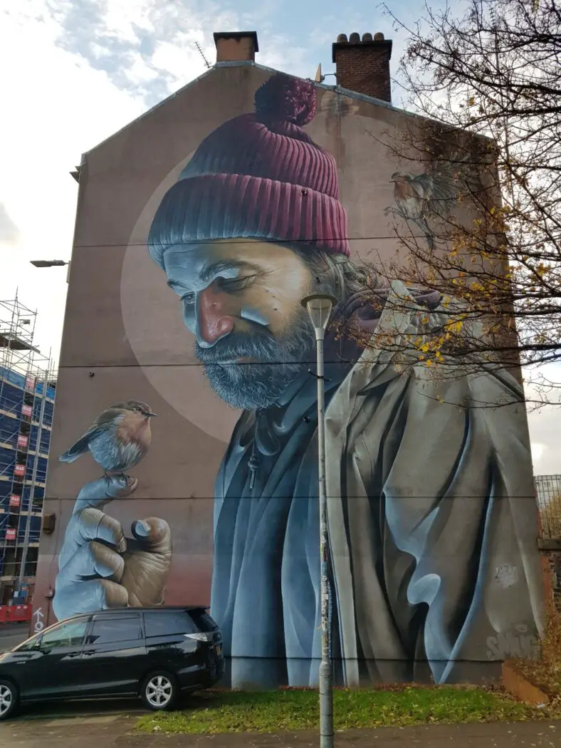 Edinburgh or Glasgow: St Mungo street art in Glasgow