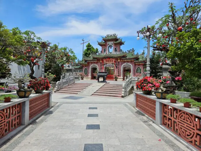 Temple gate pagoda in pink tiles