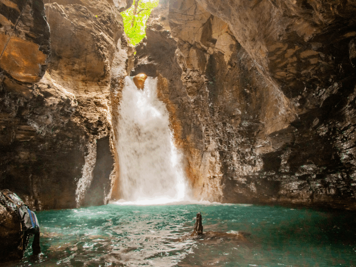 La Leona Waterfall hike - the waterfall