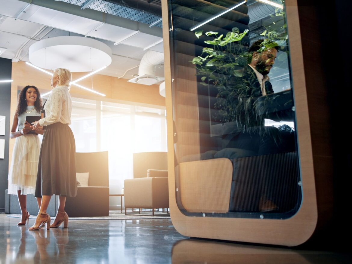 Private business pod