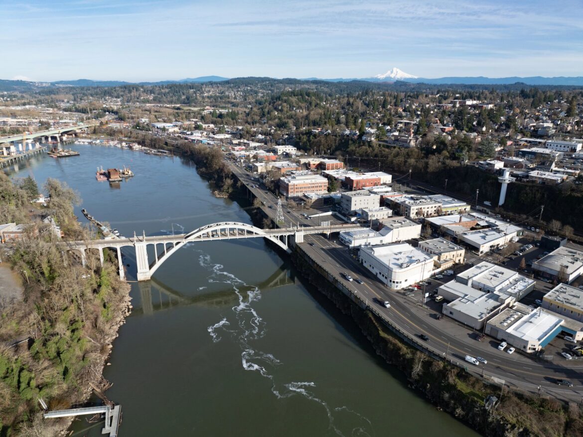 Willamette Falls in Oregon